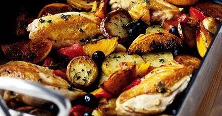 Курка з овочами в одній формі — швидка запіканка