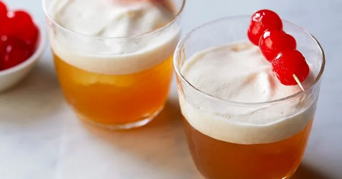 Коктейль Disaronno Sour (амаретто‑сауер)
