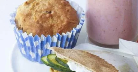 Яблучні мафіни з родзинками