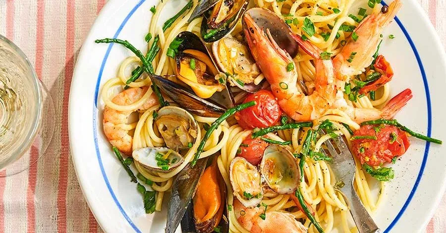 Британські морепродуктові спагеті