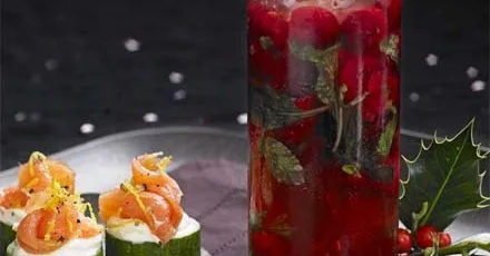 Canapés & cocktails