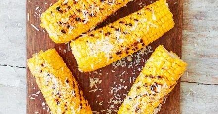 Кукурудзяні кочани з сиром