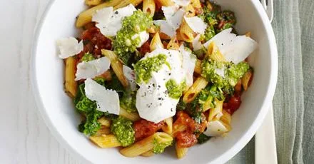 Cherry tomato, kale, ricotta & pesto pasta