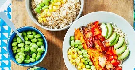 Курка та овочевий боул