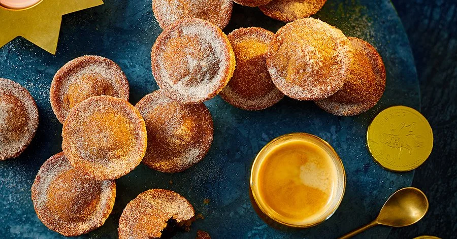 Мафіни‑пончики з корицею та яблуком