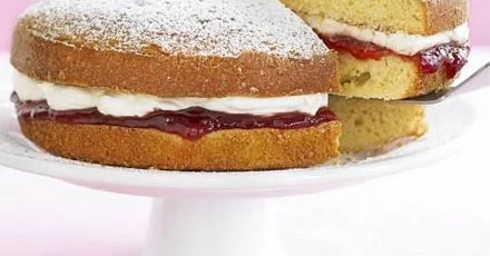 Classic sponge sandwich