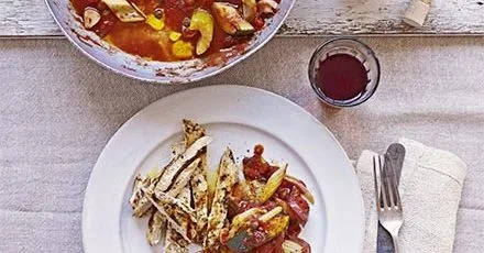 Кабачкова капоната з чебрецем і часниковою куркою