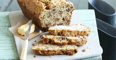 Courgette loaf cake