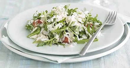 Crab, avocado & rocket salad