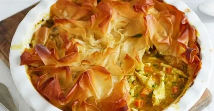 Кремовий курячий пиріг з карі