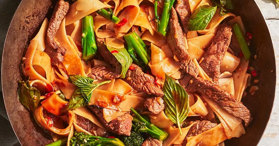 П'яні локшини (pad kee mao)