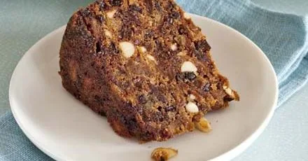 Fig & honey Christmas cake