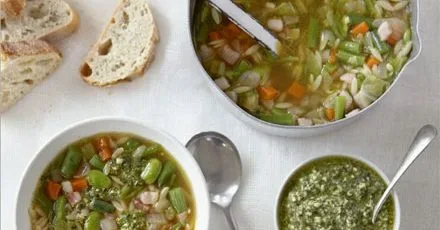Мінестроне з зеленими бобами