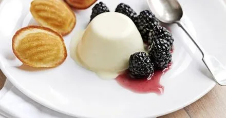 Lemon panna cotta with blackberries & honey madeleines