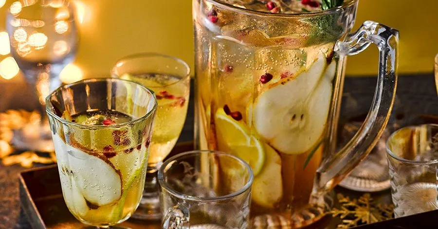 Non-alcoholic Christmas punch