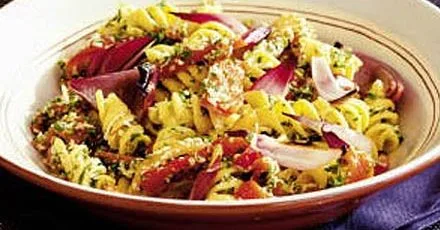Pasta & mixed peppers with walnut & lemon pesto