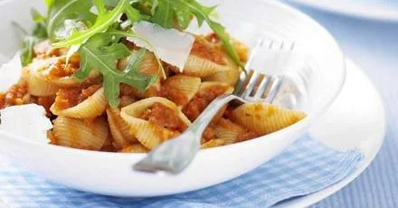 Pasta with tomato & hidden veg sauce