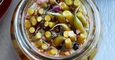 Мариновані зелені боби