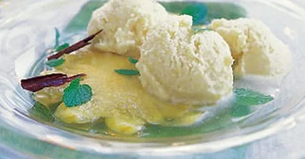 Лід з ананасом і кокосом, з ананасом у сиропі