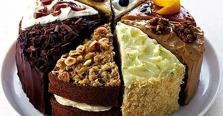 Торт з фісташковим праліном і ваніллю