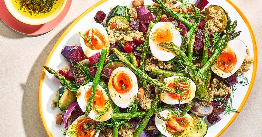 Quinoa with roast asparagus, eggs & capers