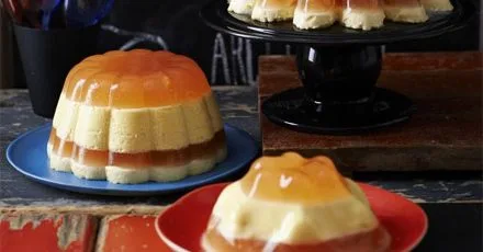 Rhubarb & custard jelly