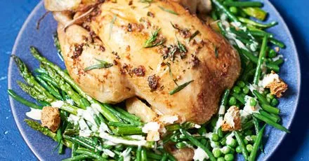 Запечена курка з цезарськими овочами