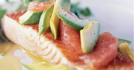 Salmon with avocado & grapefruit