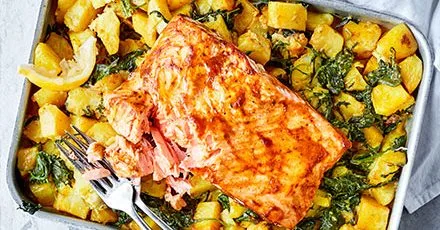 Spiced salmon with traybaked sag aloo
