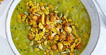 Savoury spiced granola
