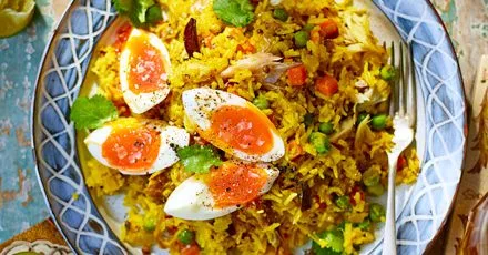 Smoked mackerel kedgeree with soft-boiled eggs