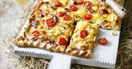 Smoky cheese & onion tart