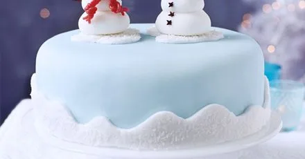Snowman friends cake decoration