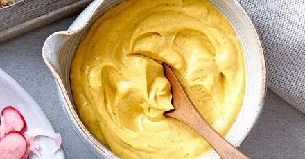 Spiced salad cream