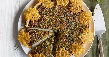 Spinach madeleine tart with cheesy pastry