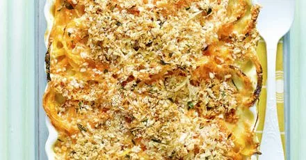 Макарони з гарбузовими спіральними локшиною та сиром