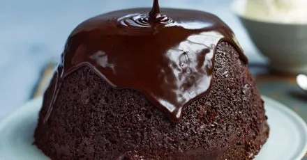 Steamed chocolate, stout & prune pudding