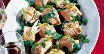 Steamed salmon in the microwave