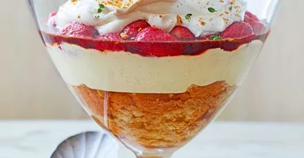 Strawberry & elderflower trifle