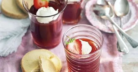 Полуничний желе з Pimm’s