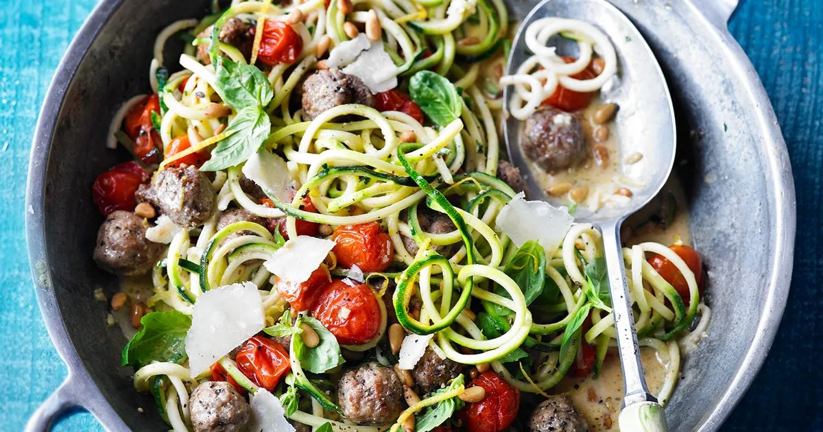 Summer courgetti & meatballs