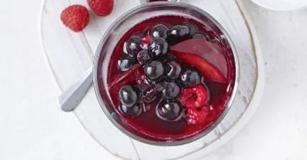 Літній фруктовий компот