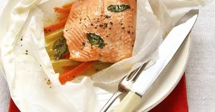 Форель у паперовому пакеті (en papillote)