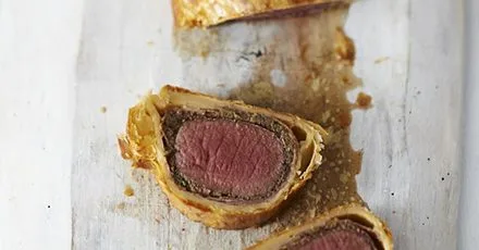 Venison wellington