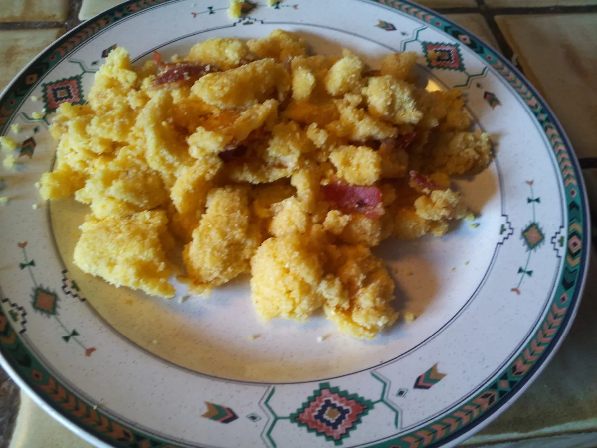 Мама’s Куш‑Куш (креольський кукурудзяний хліб)