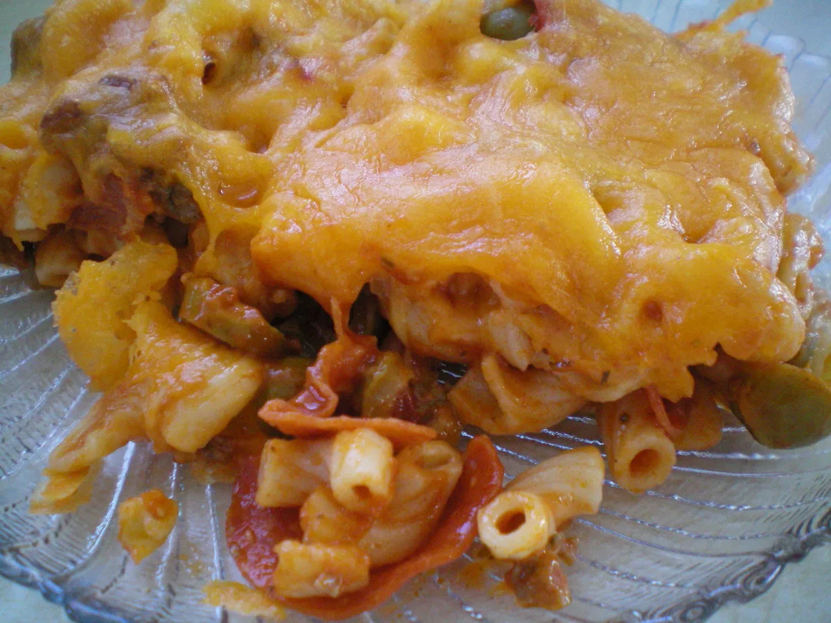 Макарони з пепероні