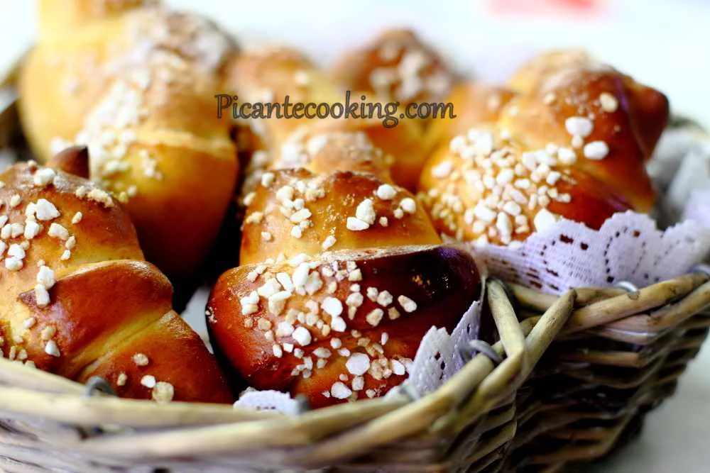 Булочки з чорницею (Jagodzianki)