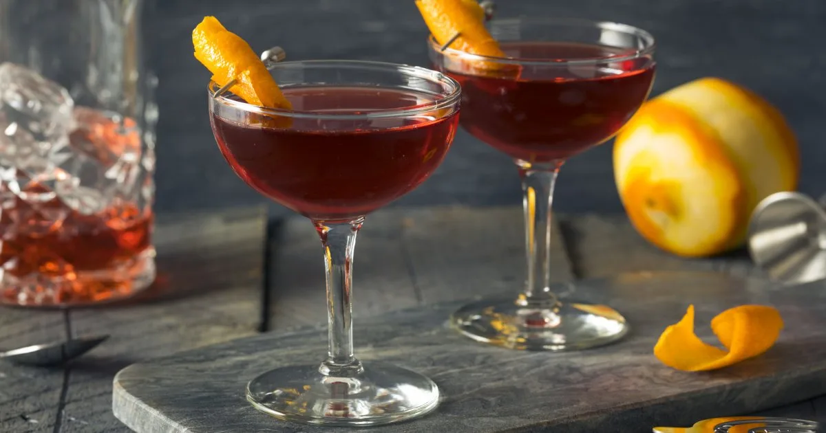 Інтелектуальний коктейль Boulevardier з бурбоном і вермутом