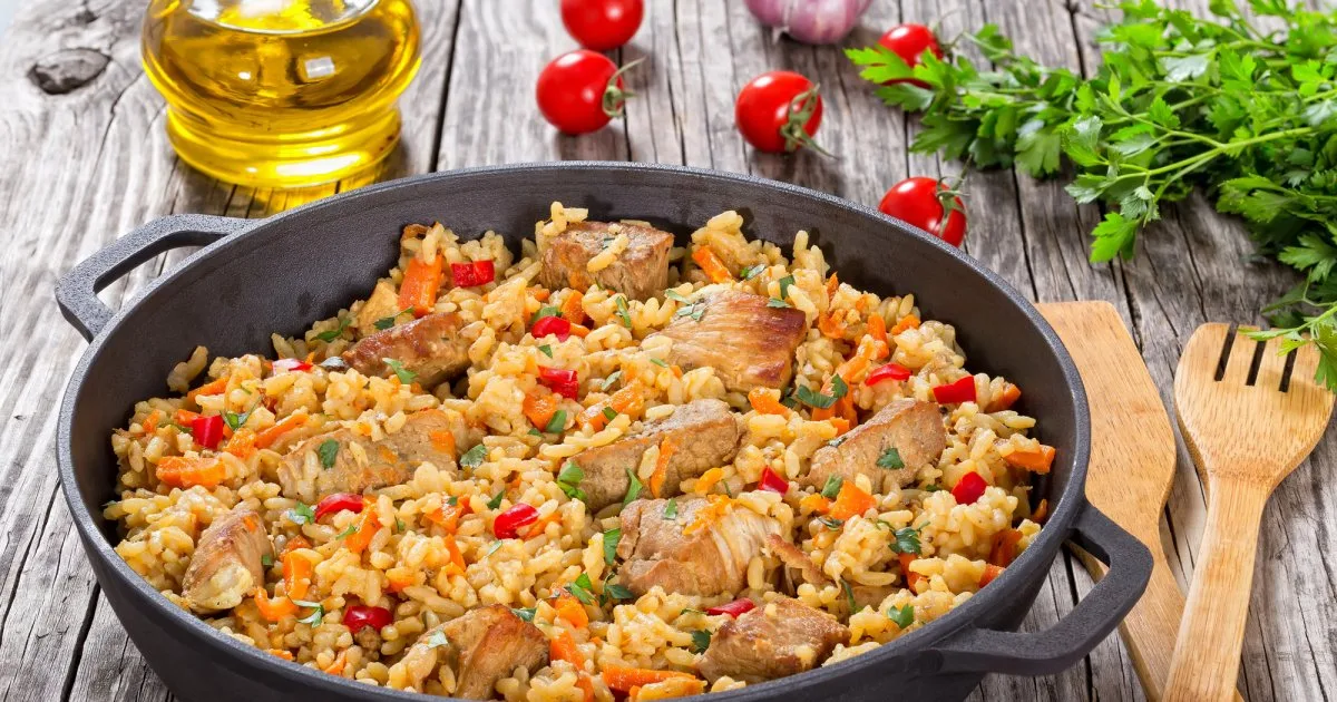 Пшенична каша «Полтавська» з м’ясом і овочами — ситно і недорого