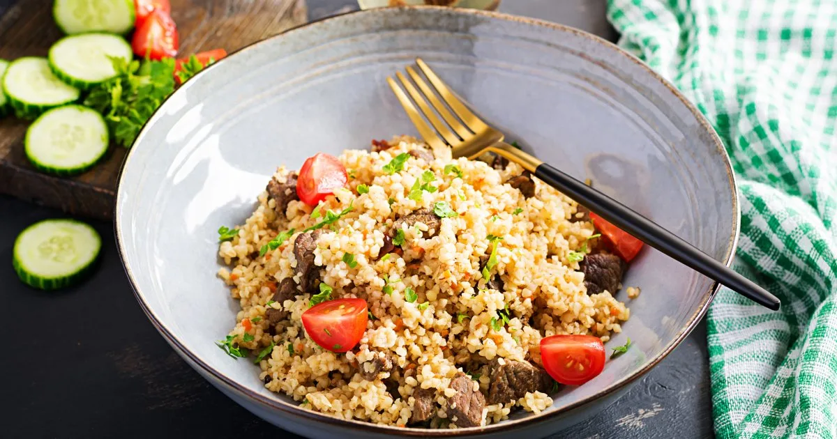 М’ясо по-турецьки з яловичиною, кускусом та овочами